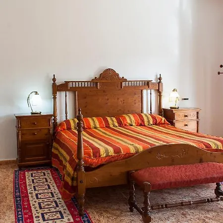 Villa Aguiles